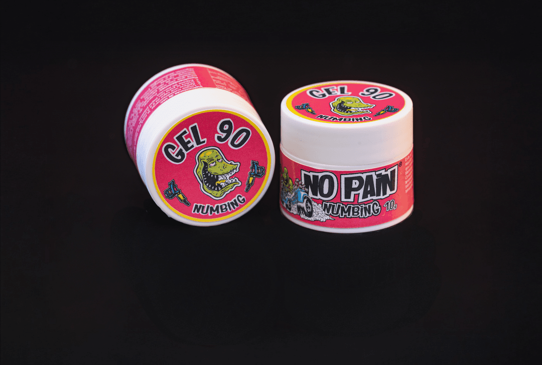 Crema No Pain sobre fondo oscuro